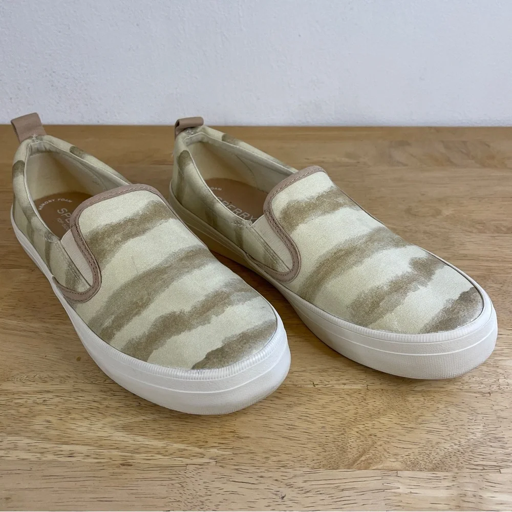 Sperry Women's Crest Tie Dyed Slip on Sneakers Sz 8